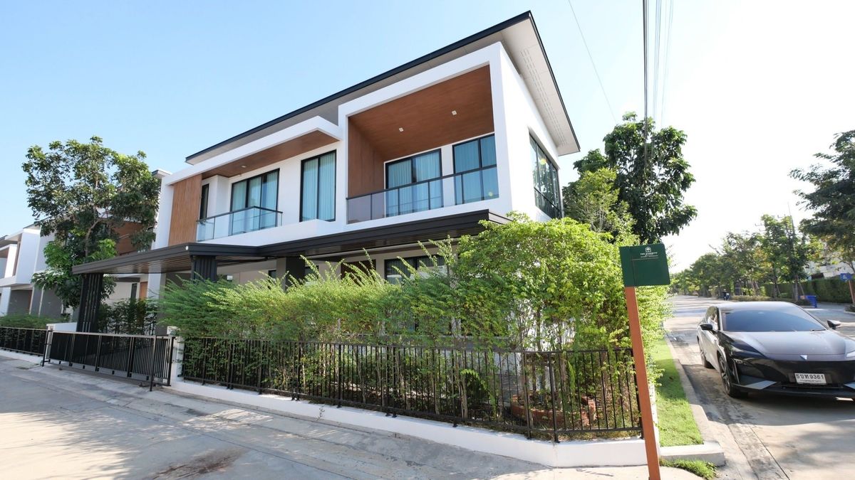 ขายบ้านปทุมธานี รังสิต ธรรมศาสตร์ : ✨🏡บ้านใหม่หลังมุม พร้อมอยู่ 🎁 ตกแต่งกว่า 5 ล้าน 📌 พร้อมโซลาร์เซลล์ 10 kW!📌