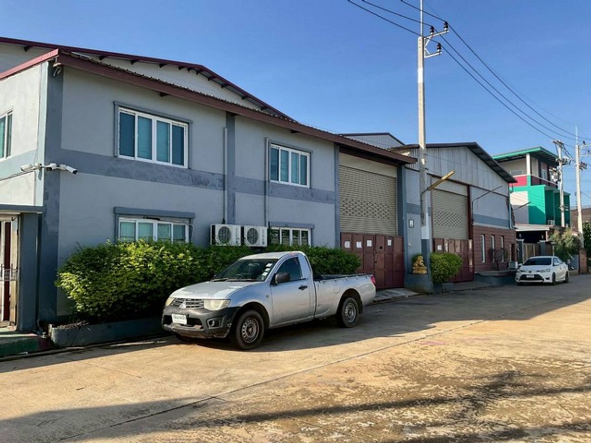 For SaleFactoryMahachai Samut Sakhon : [Sell] 2 factory next to each other | Samut Sakhon | 2 -story office | Near Central Mahachai | 11 million