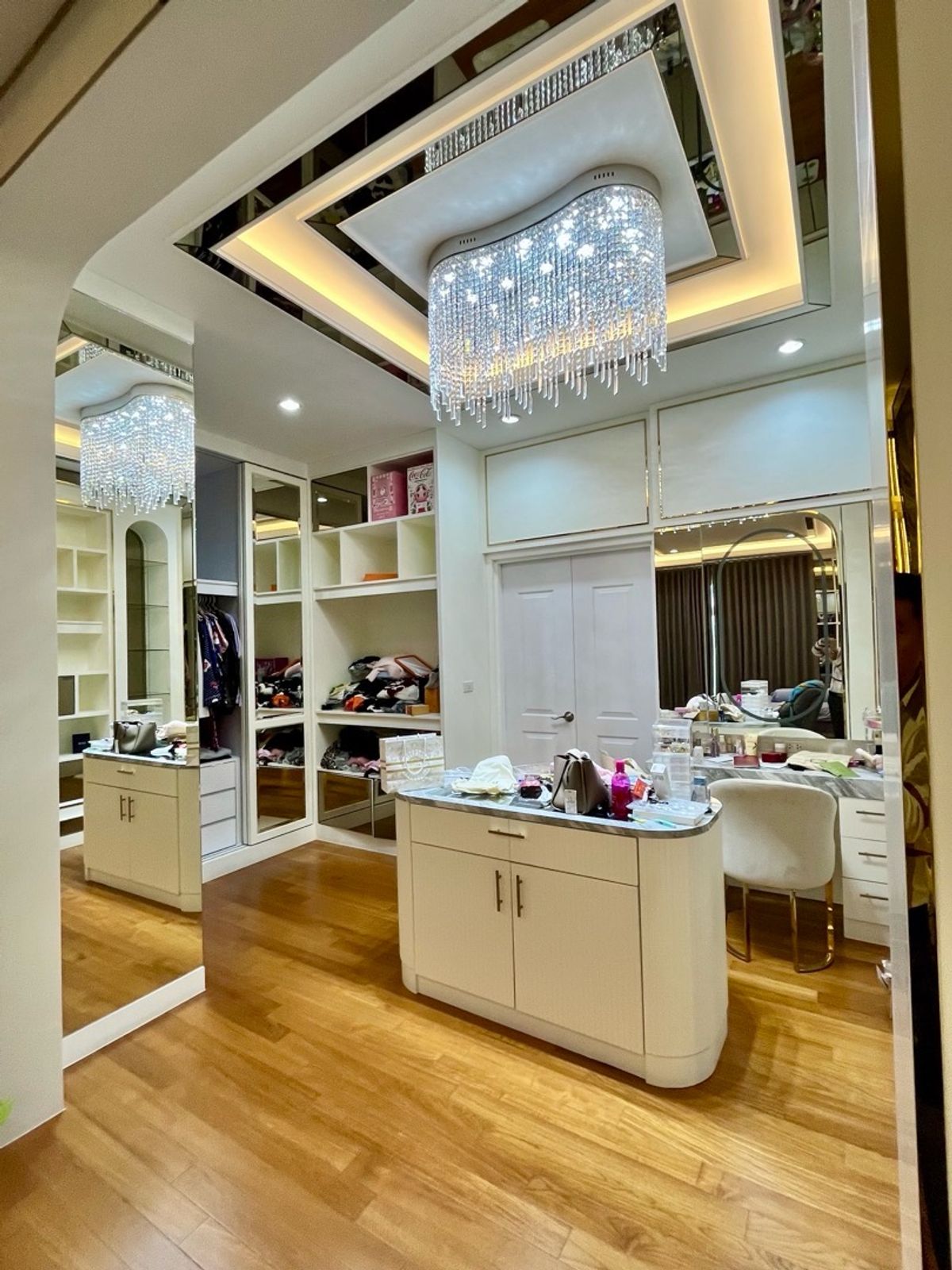 For SaleHousePathum Thani,Rangsit, Thammasat : House for sale, Vibhavadi Rangsit, has a swimming pool to go to 6 million houses, the largest corner of the corner of 450 sq. M. more beautiful than the angel Grandeviphawadee Rangsit