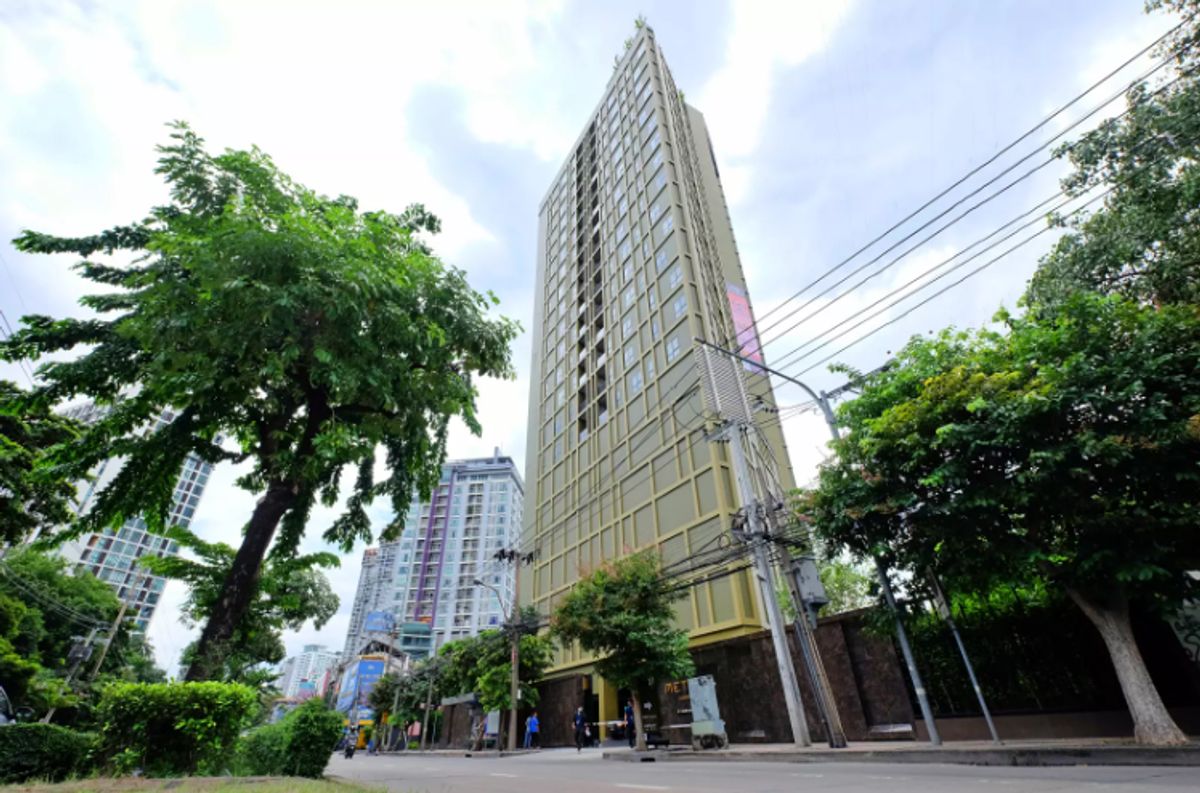 ขายคอนโดลาดพร้าว เซ็นทรัลลาดพร้าว : ขายคอนโด METRIS ลาดพร้าว (ห้องใหญ่สุด วิวโล่ง ทิศเหนือ เลี้ยงสัตว์ได้)