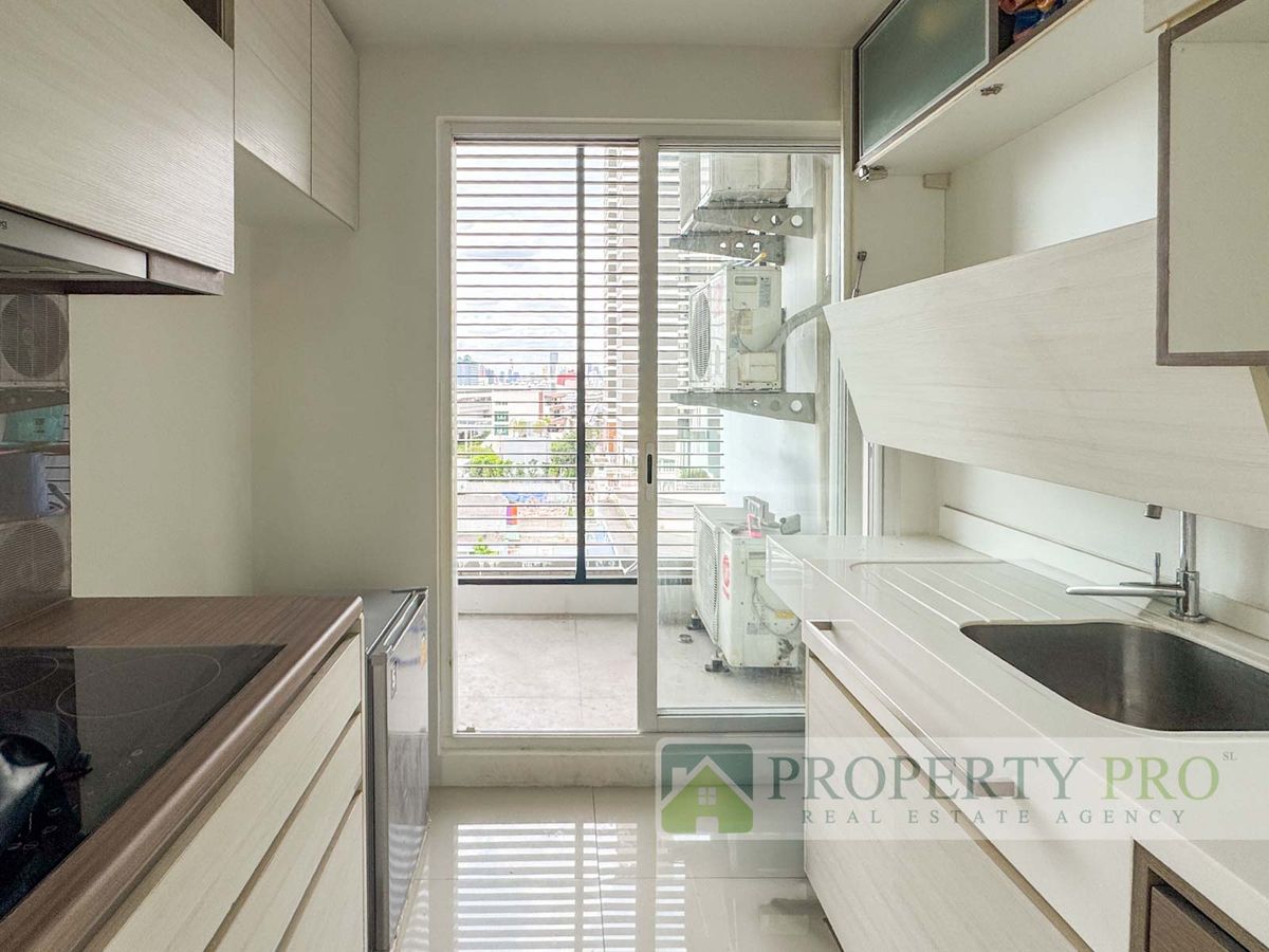 ขายคอนโดท่าพระ ตลาดพลู วุฒากาศ : ขาย คอนโด The Room สาทร ตากสิน แบบ 2 ห้องนอน 78 ตรม ราคาถูกมาก ใกล้ BTS โพธิ์นิมิตร ตลาดพลู วงเวียนใหญ่ กรุงธนบุรี : SL25S-014