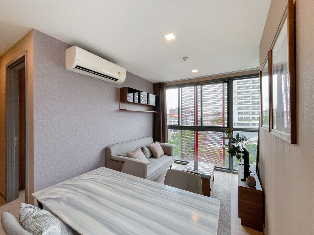 ขายคอนโดสุขุมวิท อโศก ทองหล่อ : Foreigner quota ขายคอนโด Taka Haus ราคา 6,600,000 บาท [HJs250601]