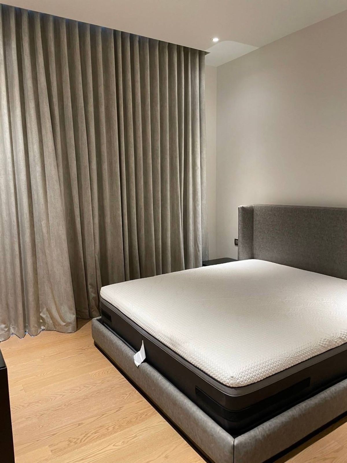 ขายคอนโดวงเวียนใหญ่ เจริญนคร : ● High floor ● ชั้น 35+ 78.56 ตร.ม. | 1 ห้องนอน วิวแม่น้ำเจ้าพระยา | ใกล้ BTS กรุงธนบุรี 2 นาที, ไอคอนสยาม 1 นาที