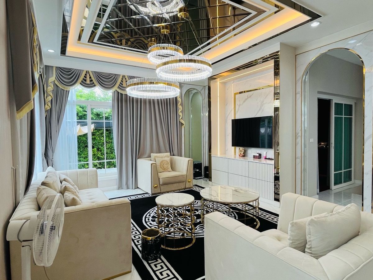 For SaleHousePathum Thani,Rangsit, Thammasat : House for sale, Vibhavadi Rangsit, has a swimming pool to go to 6 million houses, the largest corner of the corner of 450 sq. M. more beautiful than the angel Grandeviphawadee Rangsit