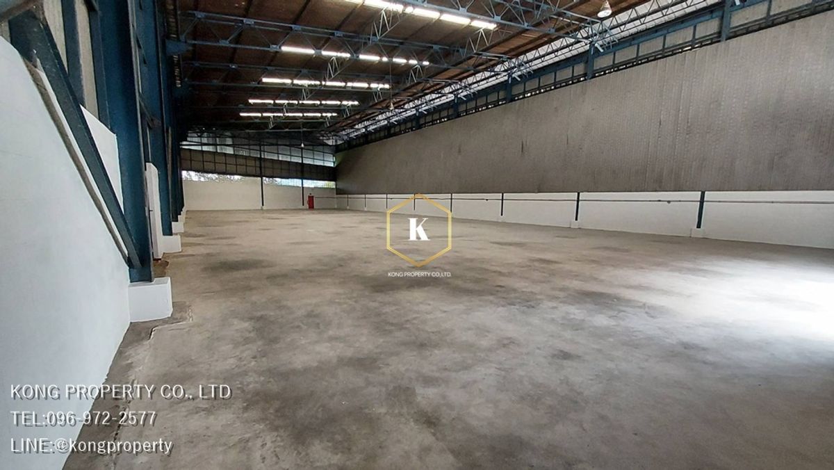 For RentWarehouseRathburana, Suksawat : Rental warehouse, Grandfather Samrong, Phra Pradaeng, Samut Prakan, size 840 - 1,500 sqm with crane.