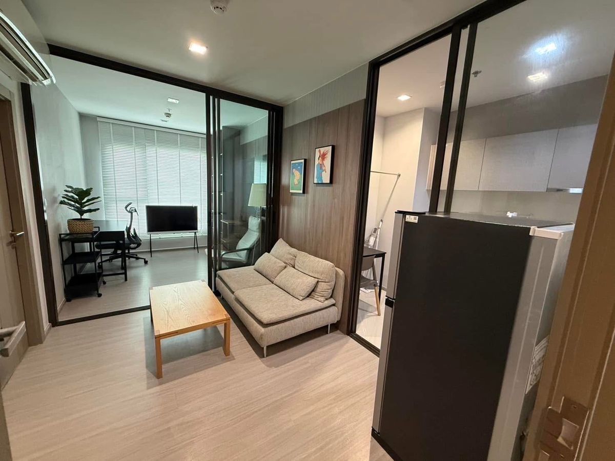 For RentCondoRama9, Petchburi, RCA : 🎓🎓 Life Asoke Rama9 MINIMAL style room with separate bedrooms