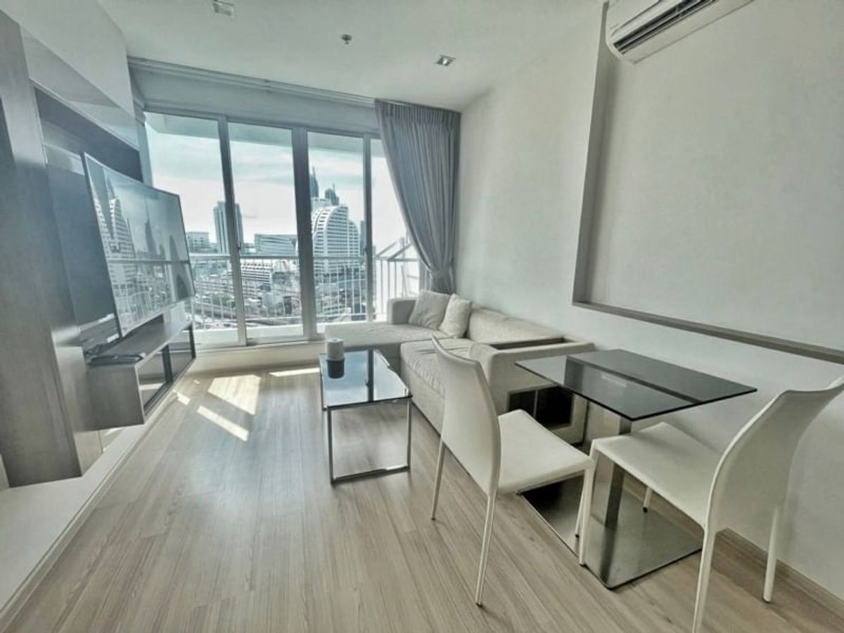 ให้เช่าคอนโดสาทร นราธิวาส : 🌇Rhythm Sathorn 21 for rent " BTS Taksin 250 m. " (ให้เช่า คอนโด ริธึ่มสาทร) 1B 1B