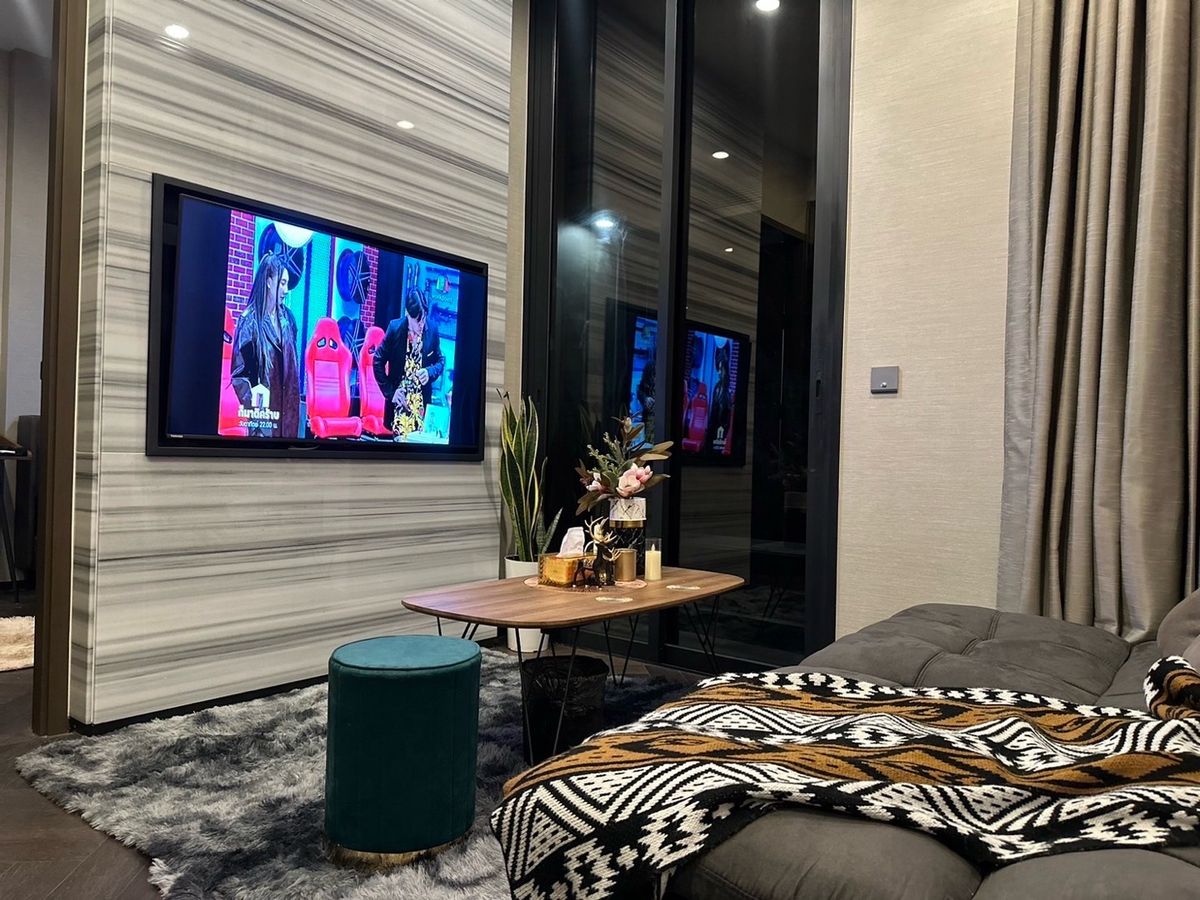 ให้เช่าคอนโดสุขุมวิท อโศก ทองหล่อ : 💥Hot For Rent at The Esse Suk 36 on station BTS Thonglor 1br1bh 40sq.m Fully Furnish with bathtub only 40,000 THB/months City view, Ready to move in now | Welcome short term rent > pls dm for more info line@donly2530 😊