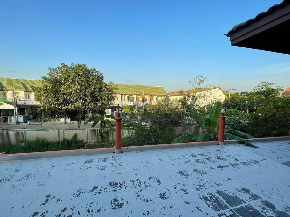 ให้เช่าบ้านนนทบุรี บางใหญ่ บางบัวทอง : บ้านพร้อมโกดัง 200ตรว. ซอยบัวทองเคหะ 6 ห้องนอน 3 ห้องน้ำ หมู่บ้านเรือนไทย นนทบุรี