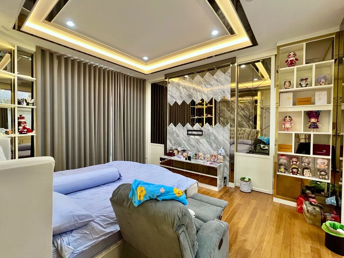 For SaleHousePathum Thani,Rangsit, Thammasat : House for sale, Vibhavadi Rangsit, has a swimming pool to go to 6 million houses, the largest corner of the corner of 450 sq. M. more beautiful than the angel Grandeviphawadee Rangsit