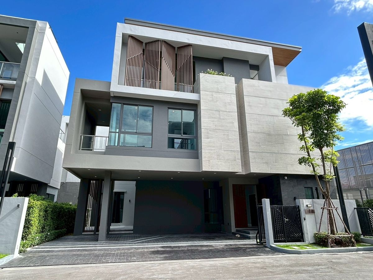 ขายบ้านพัฒนาการ ศรีนครินทร์ : 📌เพียง 5 กม. ถึงเอกมัย-ทองหล่อ!! บ้านเดี่ยว วิลล่าหรู 3 ชั้น บนทำเลเมือง “พัฒนาการ“ พร้อมเข้าอยู่ ซื้อตรงโครงการไม่ผ่านเอเจ้น !!!! สนใจนัดชม: 096-641-9662 / 065-664-7788 (มิ้นตี้ ฝ่ายขายโครงการ)