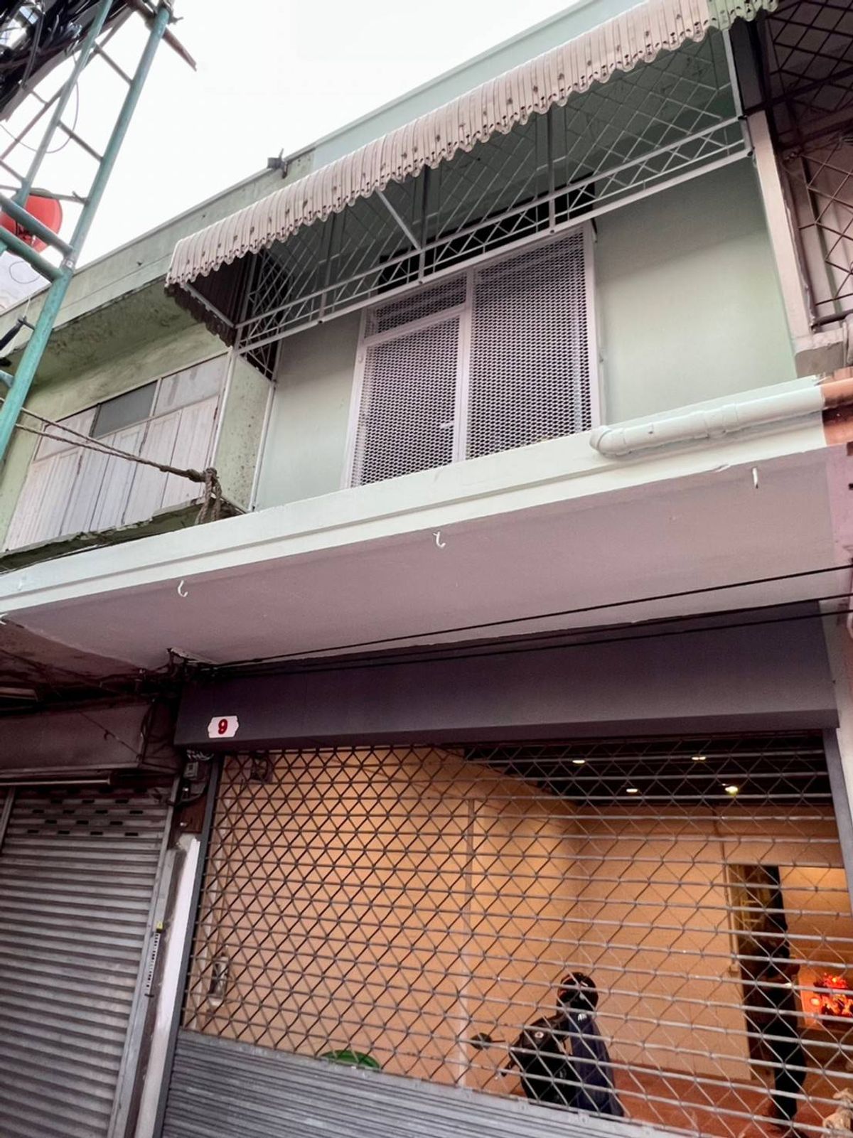 For SaleShop HouseBang Sue, Wong Sawang, Tao Pun : Sell ​​2 -storey commercial building with tenants at 9 MRT Bang Pho, only 50 meters near Bang Pho Hospital. And Bang Sue Gateway