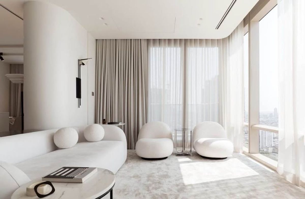 คอนโดสาทร นราธิวาส : คอนโดหรูที่ Four Seasons Private Residences เดินทางสะดวก ใกล้รถไฟฟ้าบีทีเอส ห้องตกแต่งสวยมาก! เฟอร์นิเจอร์ครบ! พร้อมอยู่!