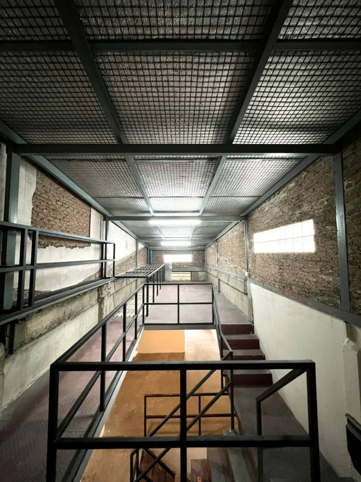 For SaleShop HouseBang Sue, Wong Sawang, Tao Pun : Sell ​​2 -storey commercial building with tenants at 9 MRT Bang Pho, only 50 meters near Bang Pho Hospital. And Bang Sue Gateway