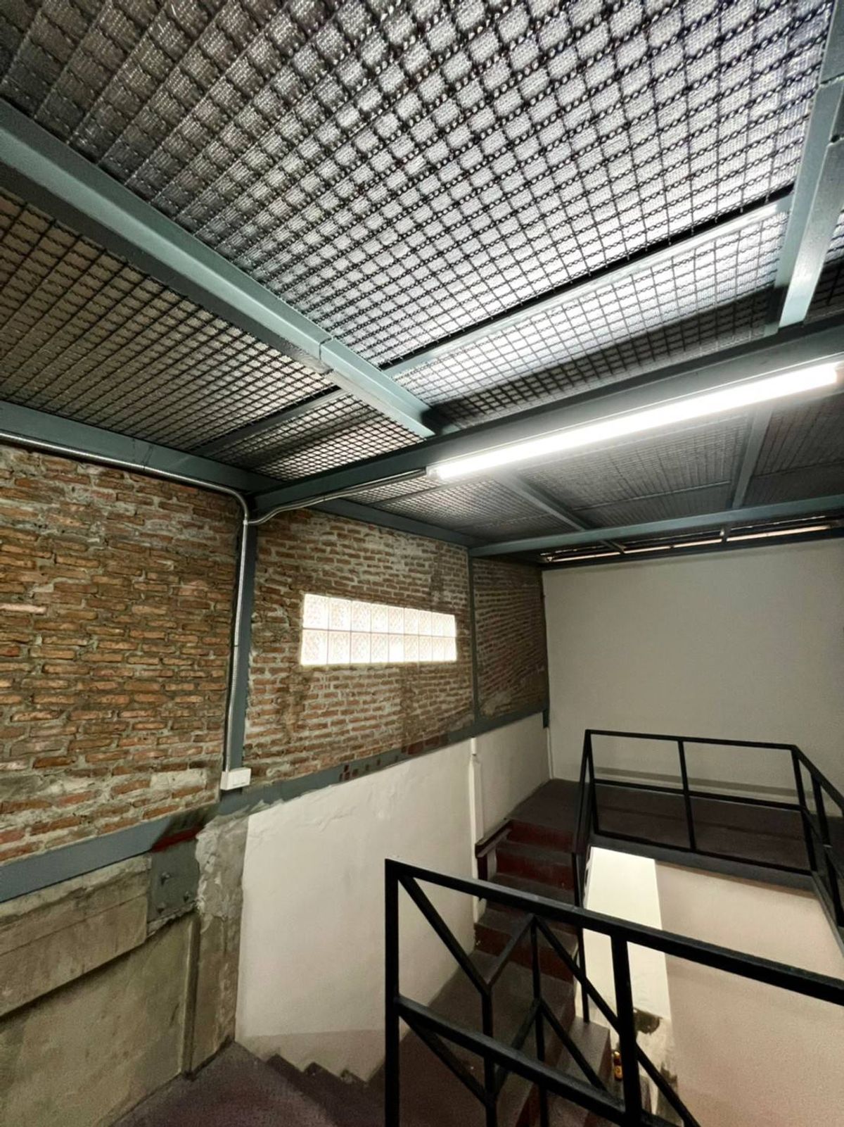 For SaleShop HouseBang Sue, Wong Sawang, Tao Pun : Sell ​​2 -storey commercial building with tenants at 9 MRT Bang Pho, only 50 meters near Bang Pho Hospital. And Bang Sue Gateway