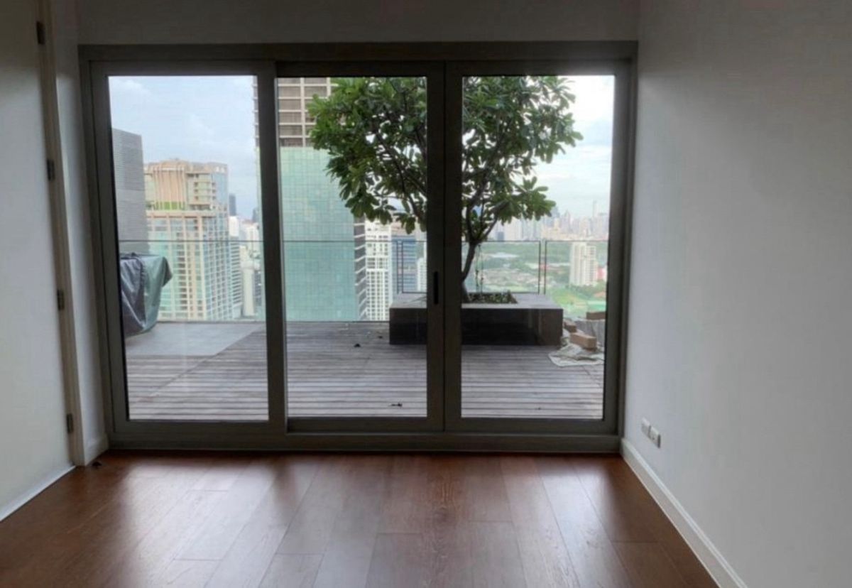 ขายคอนโดวิทยุ ชิดลม หลังสวน : 🌳 Ultra-reare Freehold Duplex @ 185 Rajadamri | มุมมองสวนสาธารณะ | 2BR 163 ตม. - THB 70m