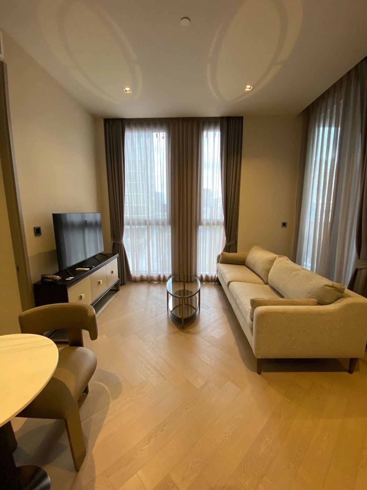 ให้เช่าคอนโดสาทร นราธิวาส : The Reserve Sathorn