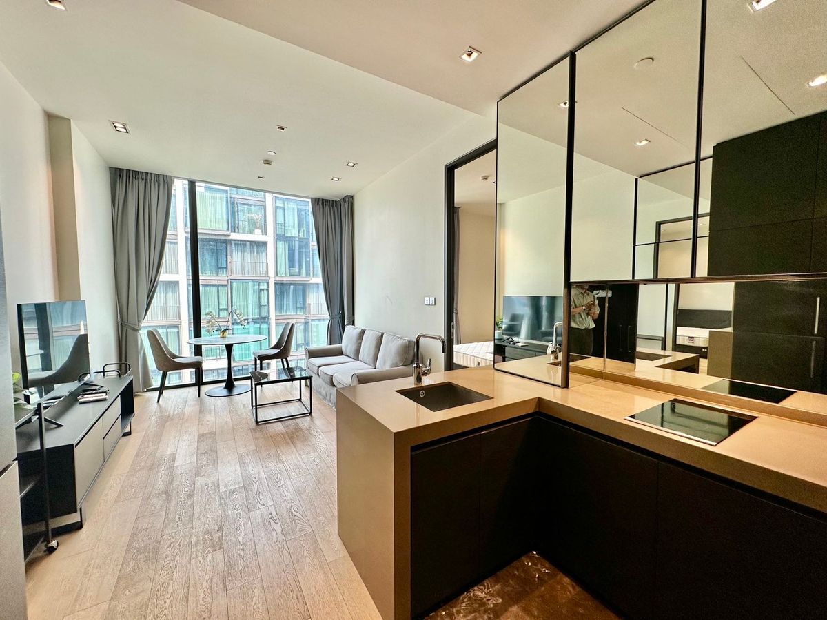 ให้เช่าคอนโดวิทยุ ชิดลม หลังสวน : 28 chidlom,1 bedroom,BTS Chidlom,city view, Romantic view,