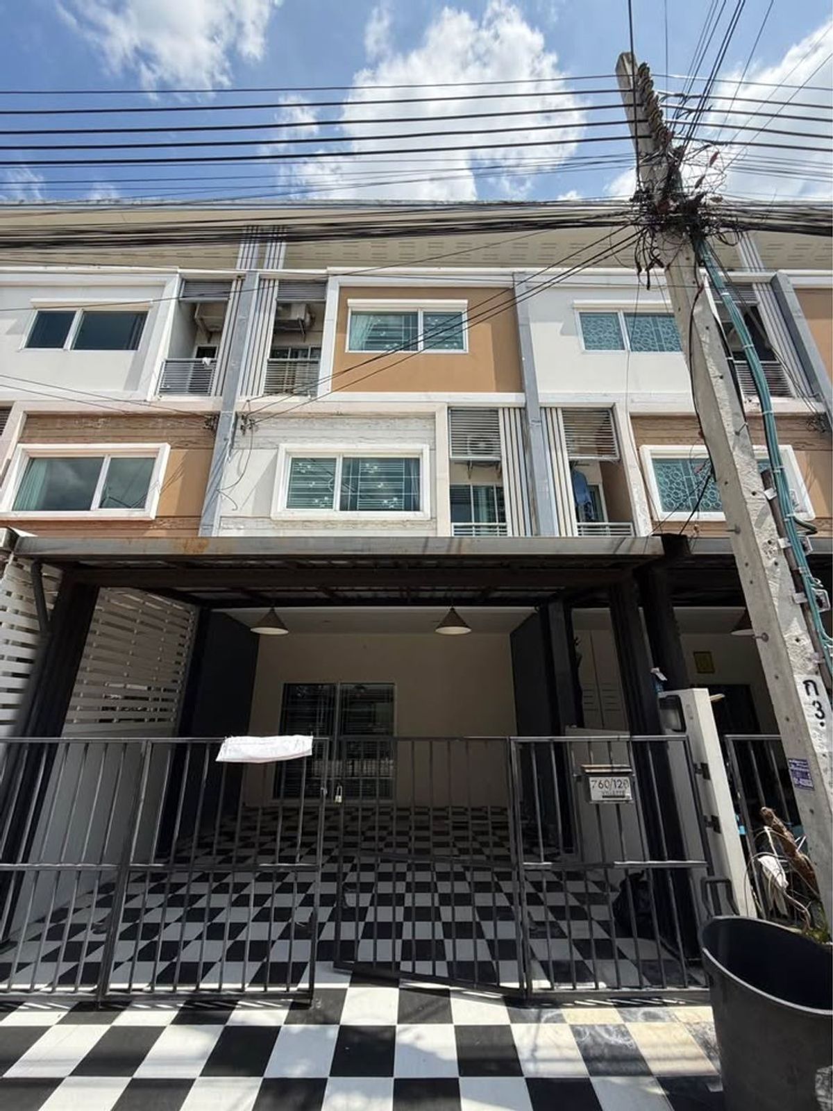 ขายทาวน์โฮมพัฒนาการ ศรีนครินทร์ : ✨Villette City Pattanakarn วิลเลต ซิตี้ พัฒนาการ      เฟอร์นิเจอร์ตกแต่งครบ      พร้อมเข้าอยู่ 😍