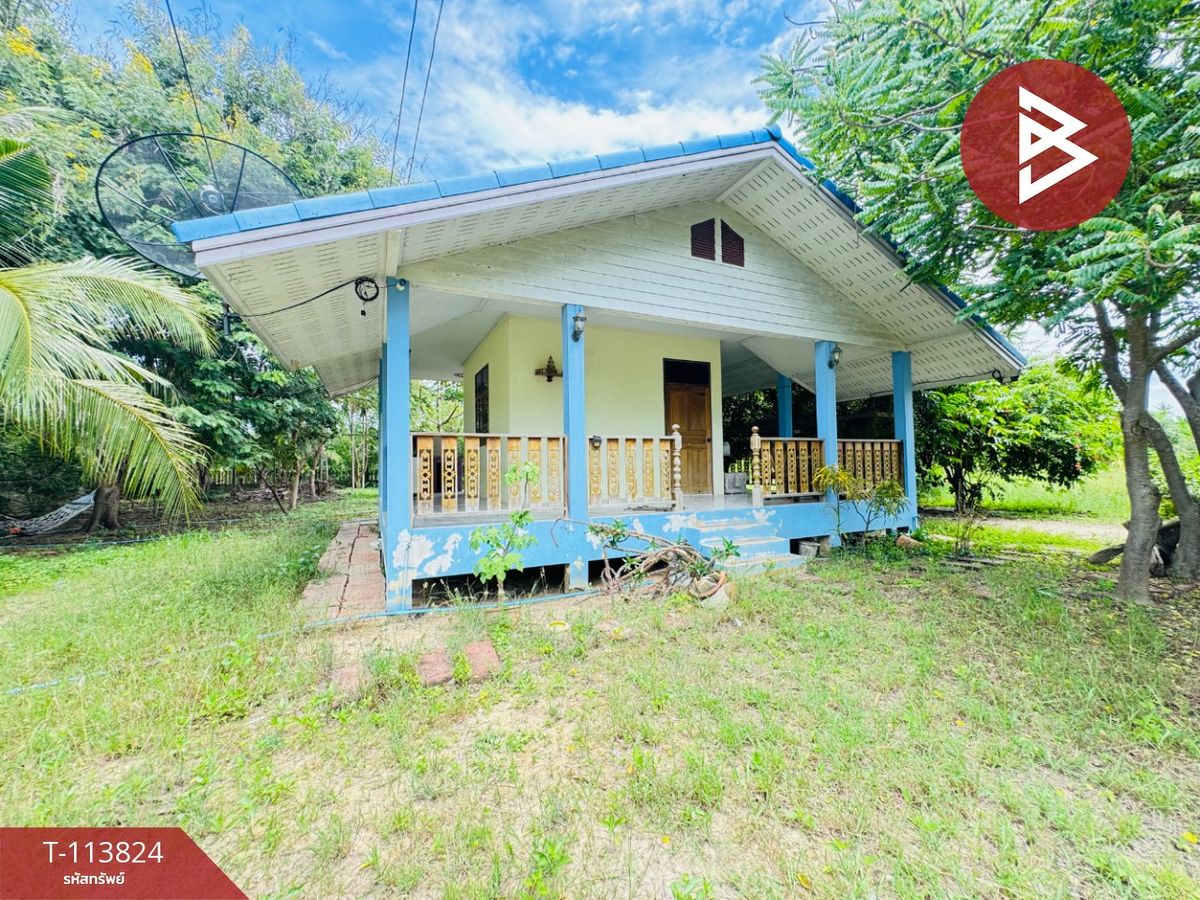 For SaleHouseCha-am Phetchaburi : Single house for sale with land, area of ​​3 rai, Tha Yang, Phetchaburi