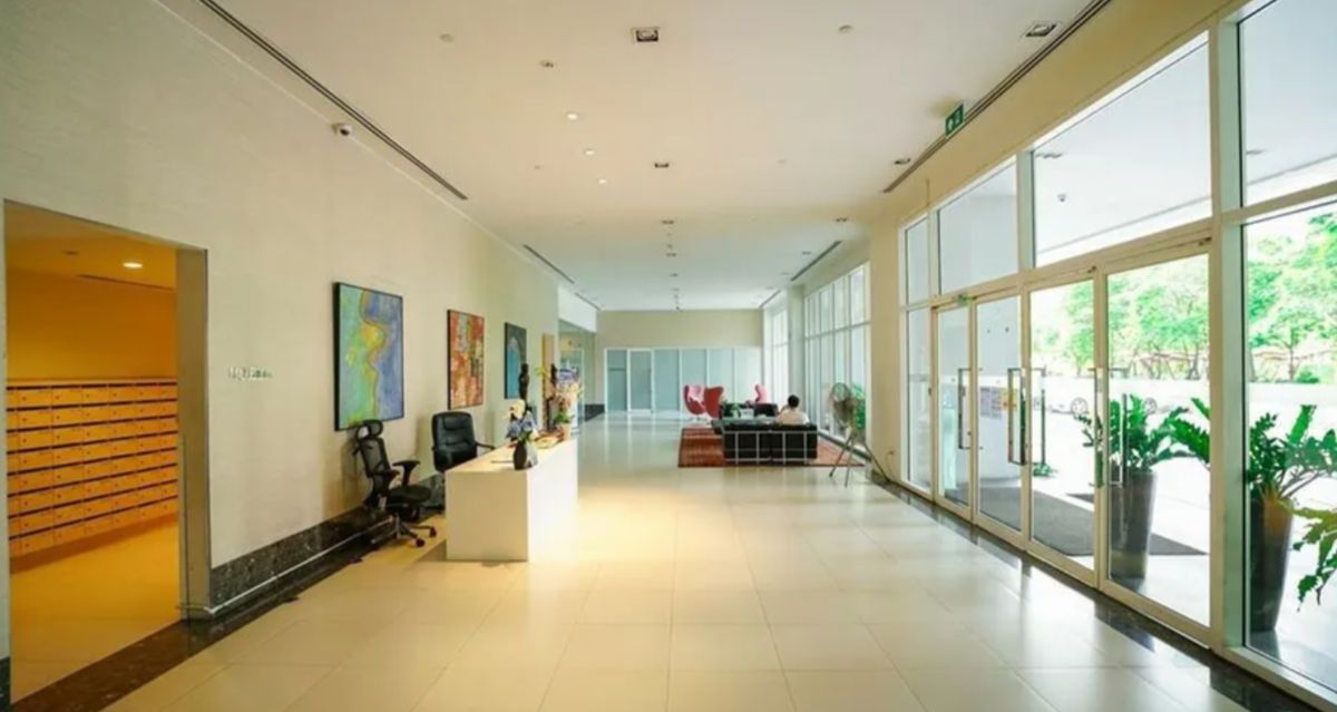 ขายคอนโดราชเทวี พญาไท : ราคาดีมาก! 1 ห้องนอน 2 ห้องน้ำ สองชั้น Duplex ที่สุดฮิตย่านพญาไท ราชเทวี ทำเลใจกลางเมือง เข้าออกสะดวกสบาย ใกล้รฟฟ 2 สถานี รวมทั้ง APL ต้องห้ามพลาดเลย มุมดีมาก! 