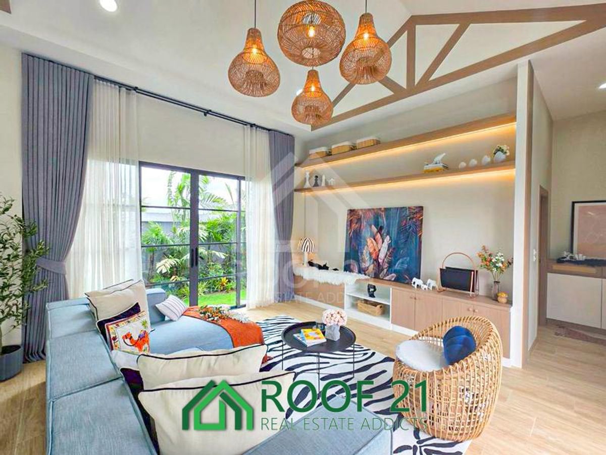 ขายพัทยา บางแสน ชลบุรี สัตหีบ : หลังเดียวเท่านั้น – บ้านพูลวิลล่าสไตล์โฮมมี่ 3 ห้องนอน กับห้องทำงาน ใกล้สยามคันทรีคลับ พร้อมเข้าอยู่ได้เลย