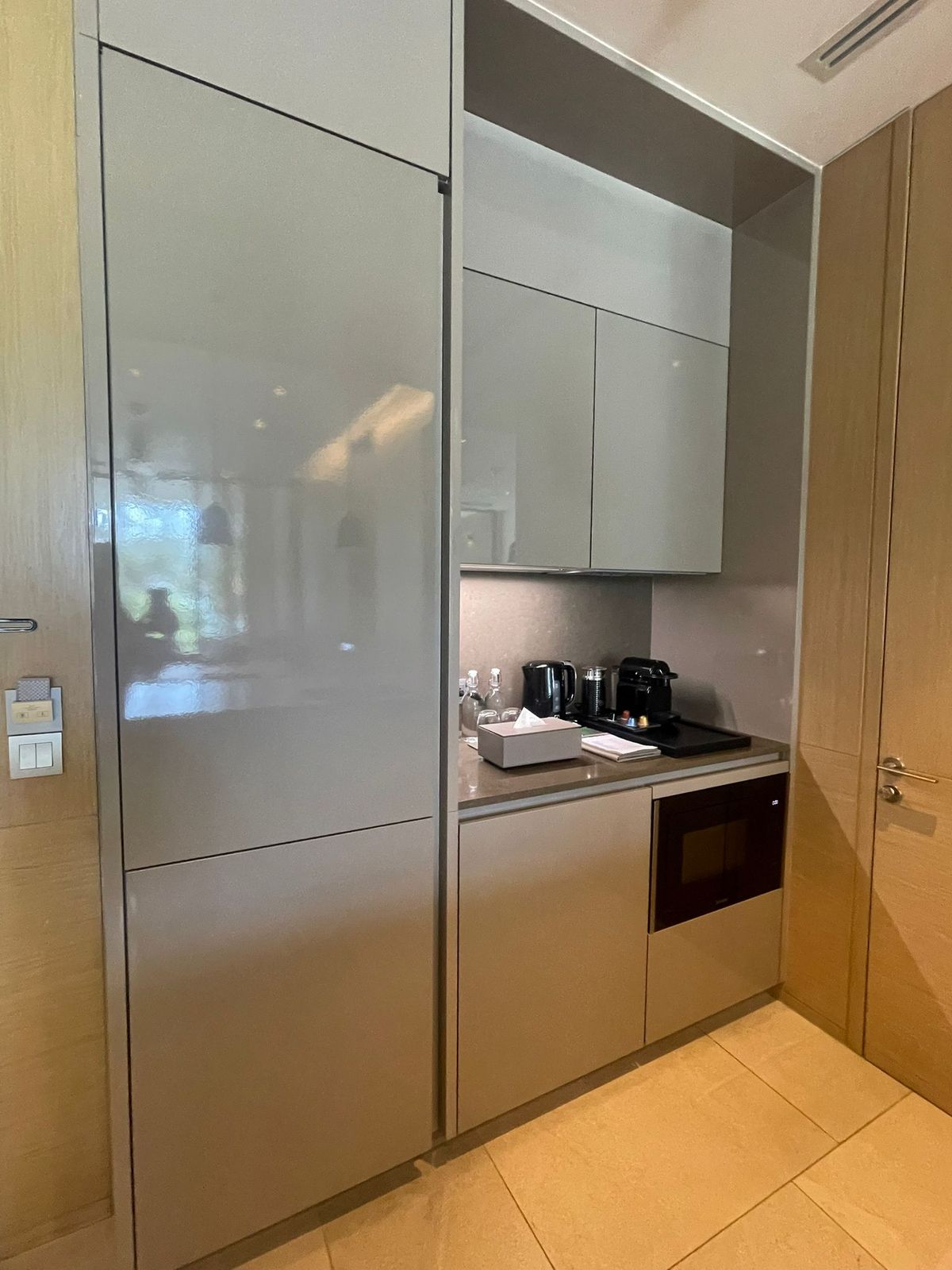 ขายคอนโดภูเก็ต : 🔥 Foreign Quota | Penthouse 1B1B | 213 Sq.m. | Twinpalms Residences by Montazure | 3rd Floor | 72 MB [YBs250701]