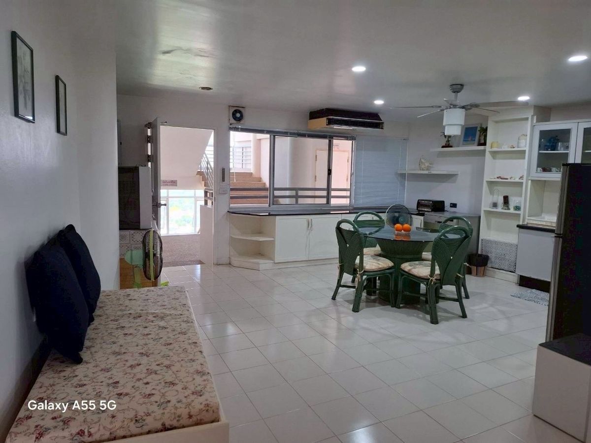 ขายคอนโดหัวหิน ประจวบคีรีขันธ์ : 📢👇ความสงบที่คุณสัมผัสได้จากระเบียงห้อง ด้วยวิวทะเลหัวหิน บ่อฝ้าย  หาดทรายขาวสวย สงบ ที่สุดที่หนึ่งในหัวหิน  ระเบียงใหญ่ วิวทะเล ไม่ไกลจากตลาดหัวหิน 