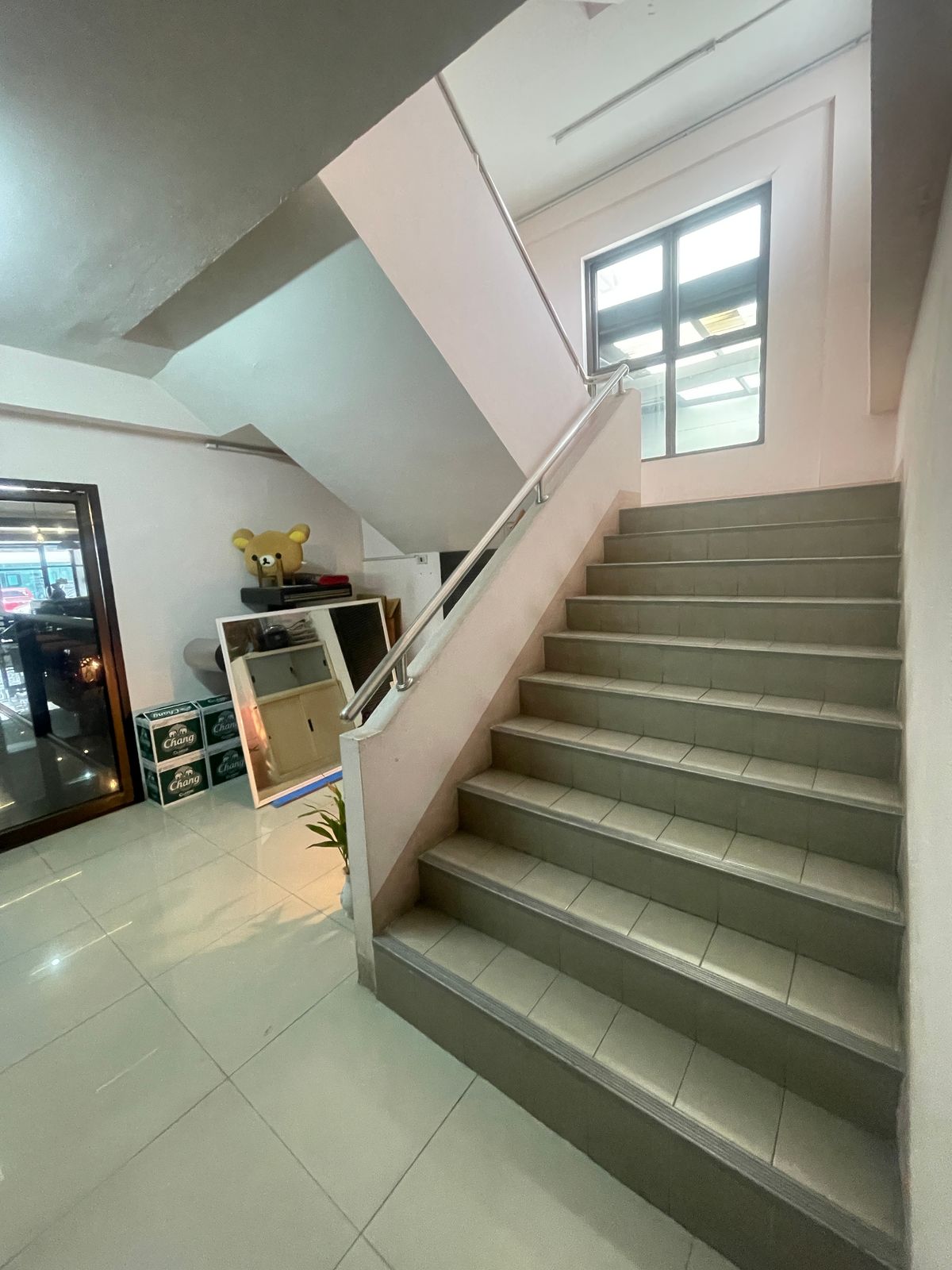 ขายโฮมออฟฟิศบางนา แบริ่ง ลาซาล : ็ขายตึก 5 ชั้น ราคาดี ทำเลดีมาก ใกล้สุวรรณภูมิ เดินทางสะดวก ปรับเป็นโรงแรม คาเฟ่ ร้านอาหาร ได้