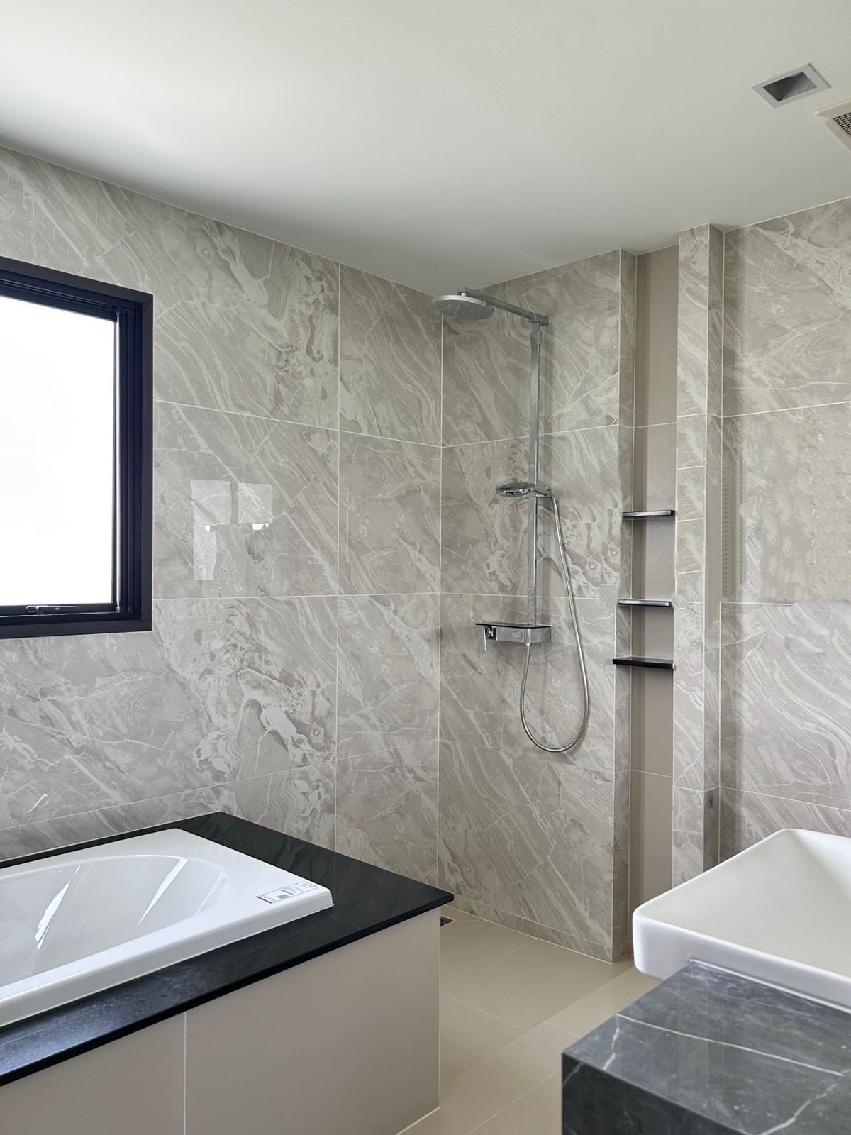 For SaleHouseLadkrabang, Suwannaphum Airport : Venu ID Motorway - Rama 9 /5 Bedrooms (Sale), Venue ID Motorway - Rama9 / 5 Bedrooms (For Sale) Chui046