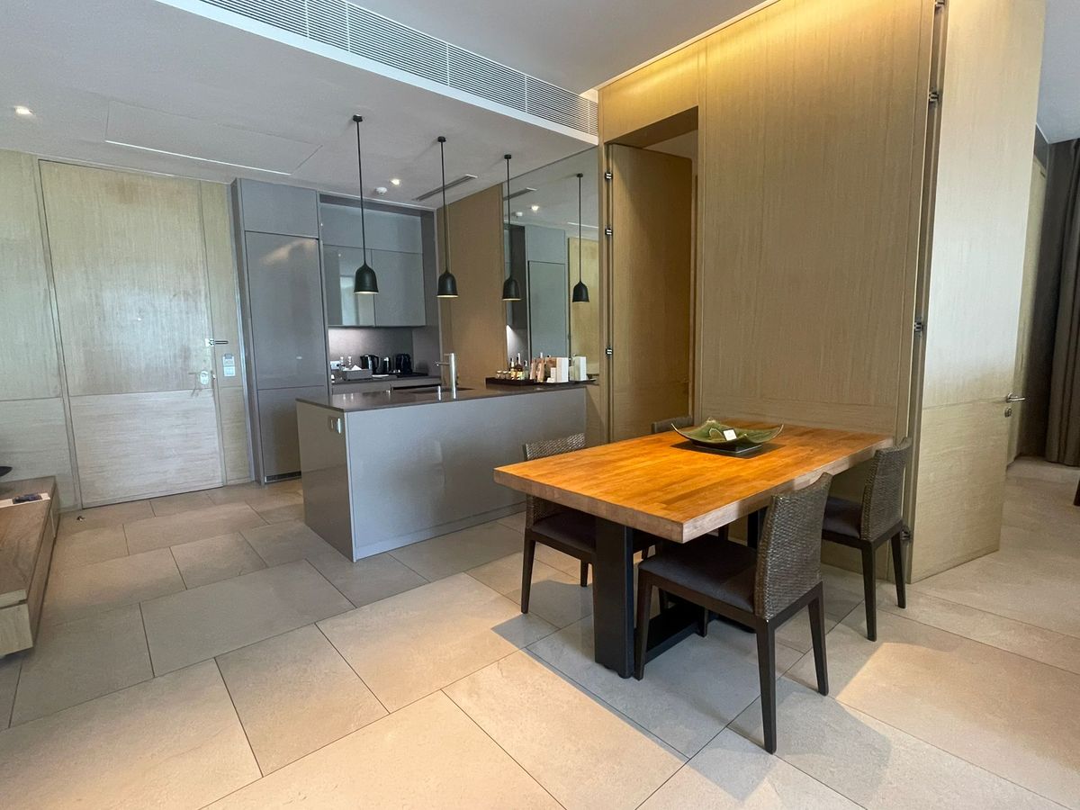 ขายคอนโดภูเก็ต : 🔥 Foreign Quota | Penthouse 1B1B | 213 Sq.m. | Twinpalms Residences by Montazure | 3rd Floor | 72 MB [YBs250701]