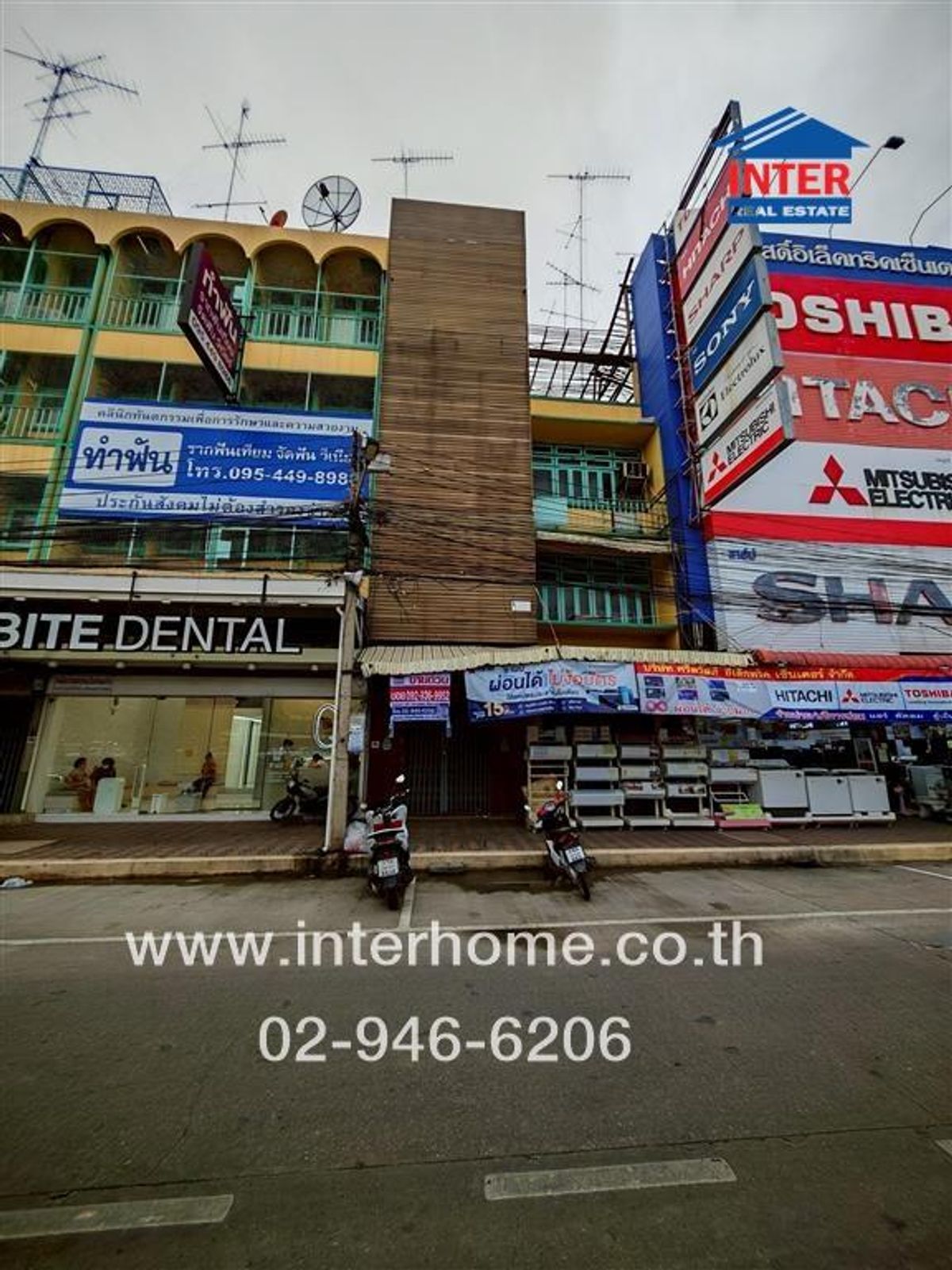 ขายอาคารพาณิชย์นครปฐม : อาคารพาณิชย์ 4 ชั้น 21 ตร.ว. อาคารพาณิชย์ ใกล้องค์พระปฐมเจดีย์ ใกล้ศรีสวัสดิ์ อีเล็คทริคเซ็นเตอร์ ถนนเพชรเกษม ถนนพญาพาน เมืองนครปฐม นครปฐม