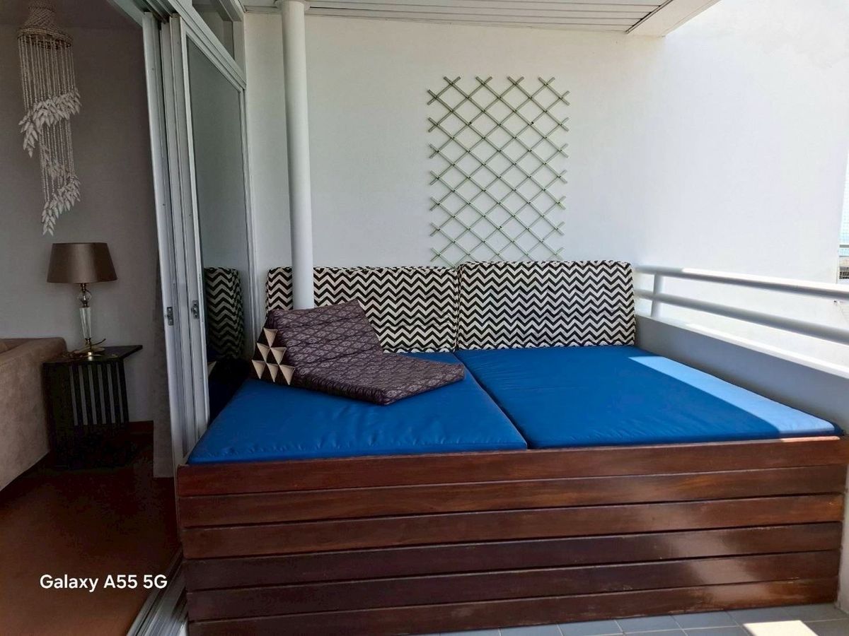 ขายคอนโดหัวหิน ประจวบคีรีขันธ์ : 📢👇ความสงบที่คุณสัมผัสได้จากระเบียงห้อง ด้วยวิวทะเลหัวหิน บ่อฝ้าย  หาดทรายขาวสวย สงบ ที่สุดที่หนึ่งในหัวหิน  ระเบียงใหญ่ วิวทะเล ไม่ไกลจากตลาดหัวหิน 