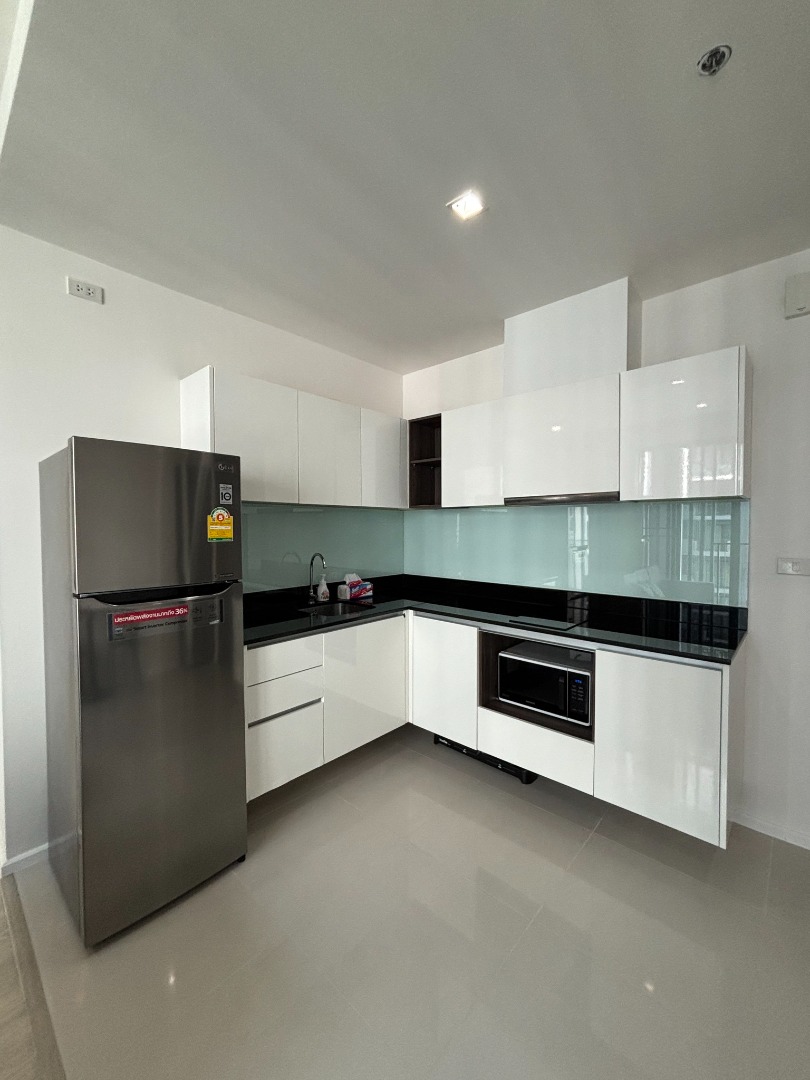 ให้เช่าคอนโดรัชดา ห้วยขวาง : 🔥ให้เช่าด่วน🔥ควินน์ รัชดา 17 ห้องกว้าง ใจกลางรัชดา  เฟอร์นิเจอร์ครบพร้อมเข้าอยู่ 