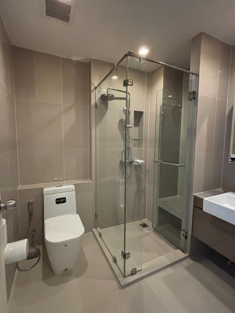 ให้เช่าคอนโดรัชดา ห้วยขวาง : 🔥ให้เช่าด่วน🔥ควินน์ รัชดา 17 ห้องกว้าง ใจกลางรัชดา  เฟอร์นิเจอร์ครบพร้อมเข้าอยู่ 