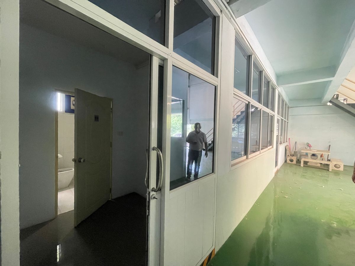 ขายโกดังลาดกระบัง สุวรรณภูมิ : ขายโกดัง ใกล้สุวรรณภูมิ ทำคาเฟ่  ร้านอาหาร โกดัง โรงงานขนาดเล็กได้