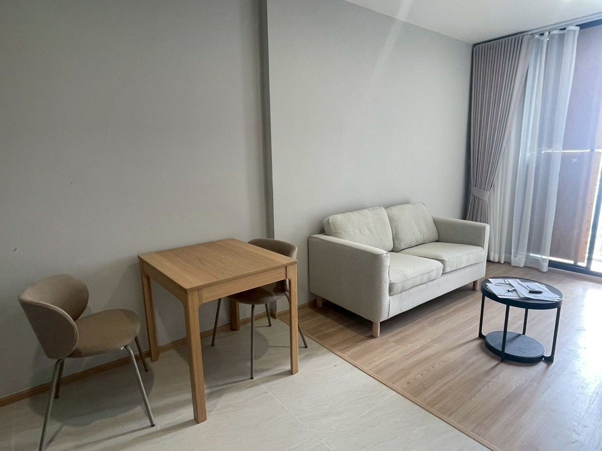 For RentCondoOnnut, Udomsuk : 🌆 Luxury condo in the heart of Sukhumvit 🌟 📍 Skyrise Avenue Sukhumvit 64 near BTS Punnawithi only 450 meters!