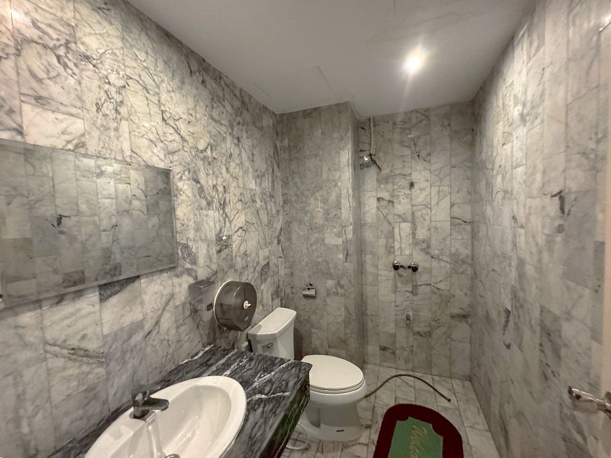 For RentShop HouseSukhumvit, Asoke, Thonglor : Townhouse for Rent – Suitable for All Types of Business, Ekkamai  **NO CO-AGENT**