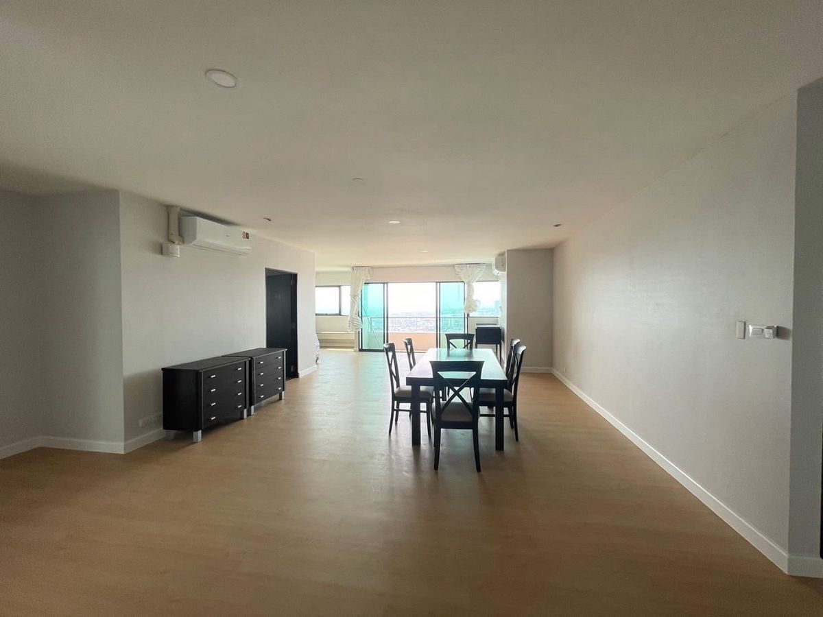 ให้เช่าคอนโดสาทร นราธิวาส : 🎉Rent  Sathon Gardens 🎉 3 bedroom 🎉 230 sq.m🎉 95,000 baht/month🎉
