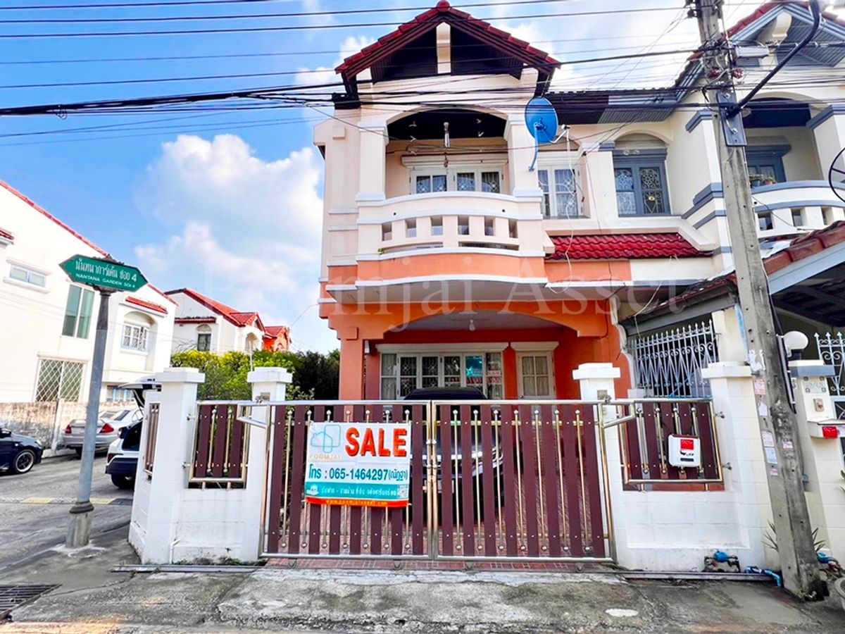 ขายทาวน์โฮมนนทบุรี บางใหญ่ บางบัวทอง :  ทาวน์เฮ้าส์ 2 ชั้น หมู่บ้าน นันทนา การ์เด้น 1 (เพชรลดา) หลังมุม ถนนเมน  ราคาถูกมาก 