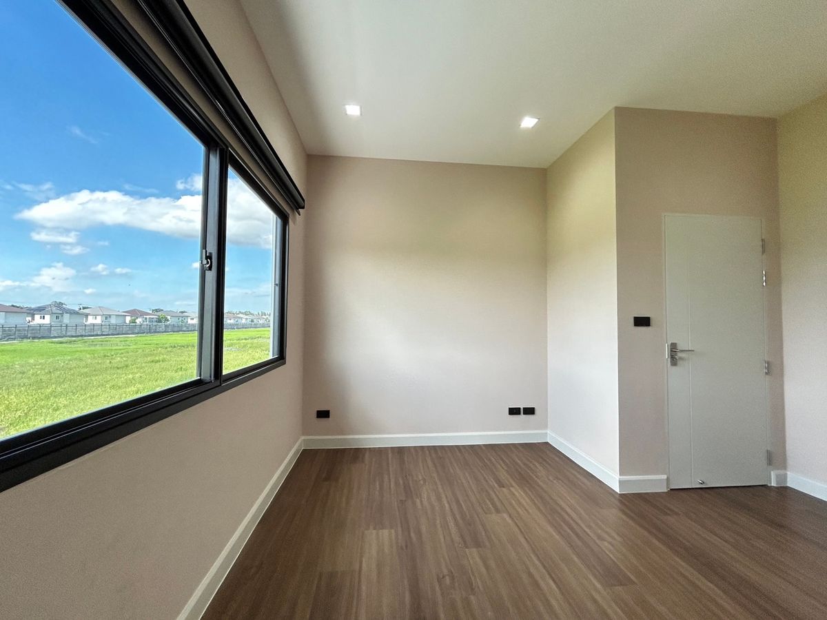 For SaleHouseLadkrabang, Suwannaphum Airport : Venu ID Motorway - Rama 9 /5 Bedrooms (Sale), Venue ID Motorway - Rama9 / 5 Bedrooms (For Sale) Chui046