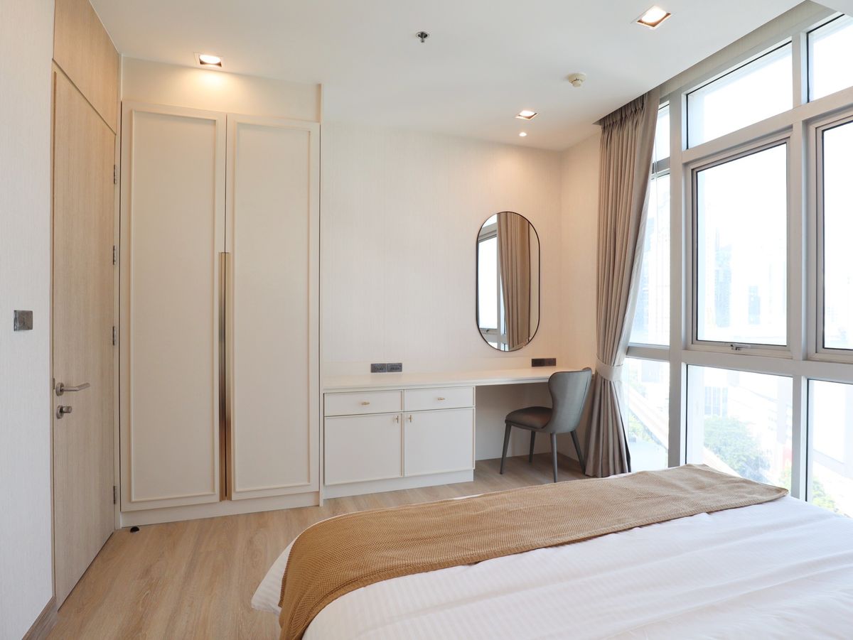 For SaleCondoSukhumvit, Asoke, Thonglor : Nusiri Grand Condo L Condo 1 step from BTS Ekkamai. The room is very beautiful!