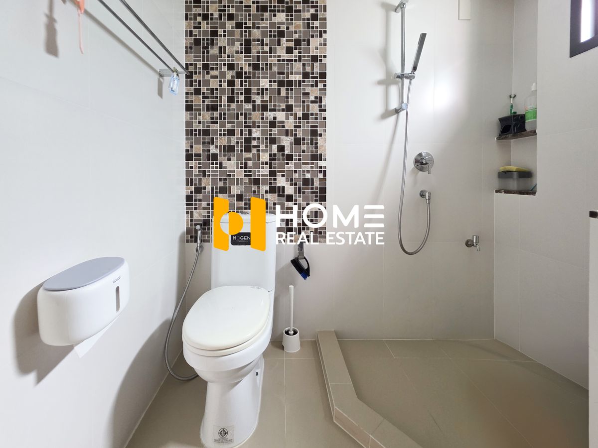 For SaleHousePattanakan, Srinakarin : Setthasiri, Krungthep Kreetha 1 /3 Bedrooms (Sale), Setthasiri Krungthep Kreetha 1 /3 Bedrooms (For Sale) AA579