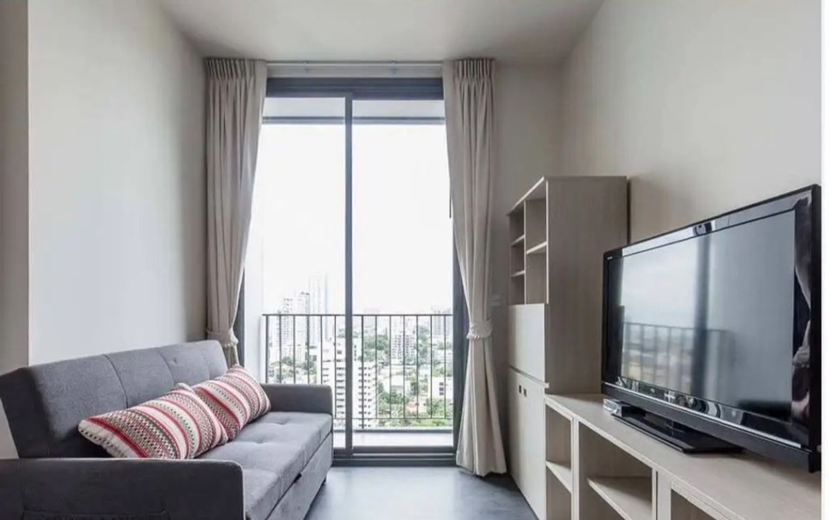 ให้เช่าคอนโดสุขุมวิท อโศก ทองหล่อ : 25,000 BHT/Month Edge By Sansiri Sukhumvit 23