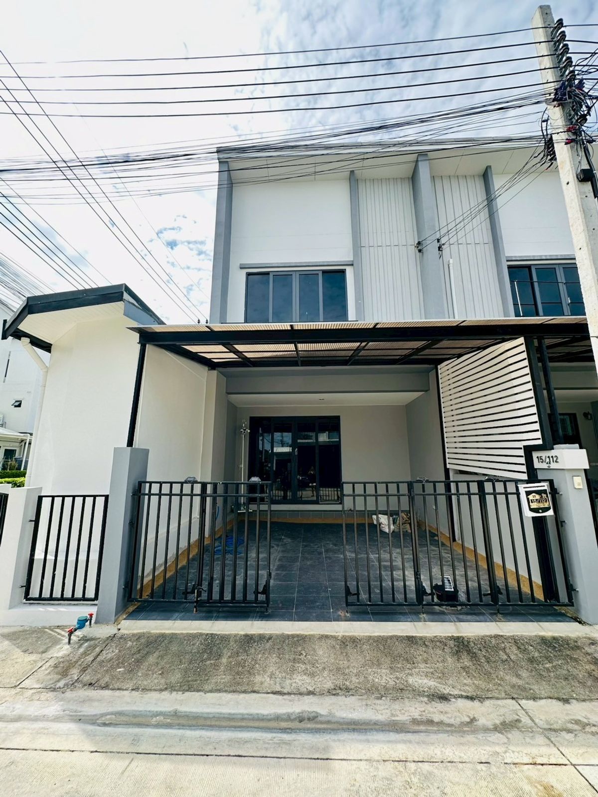 ขายทาวน์โฮมปิ่นเกล้า จรัญสนิทวงศ์ : 🏡 ขายทาวน์โฮมหลังมุม 2 ชั้น เฌอ บางขุนนนท์