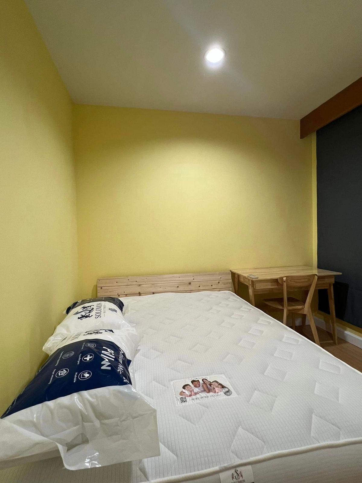 For RentCondoRatchathewi,Phayathai : Pathumwan Resort【𝐑𝐄𝐍𝐓】🔥Large room in the city center, clearly separated, near BTS, easy to travel🔥 Contact Line ID: @hacondo