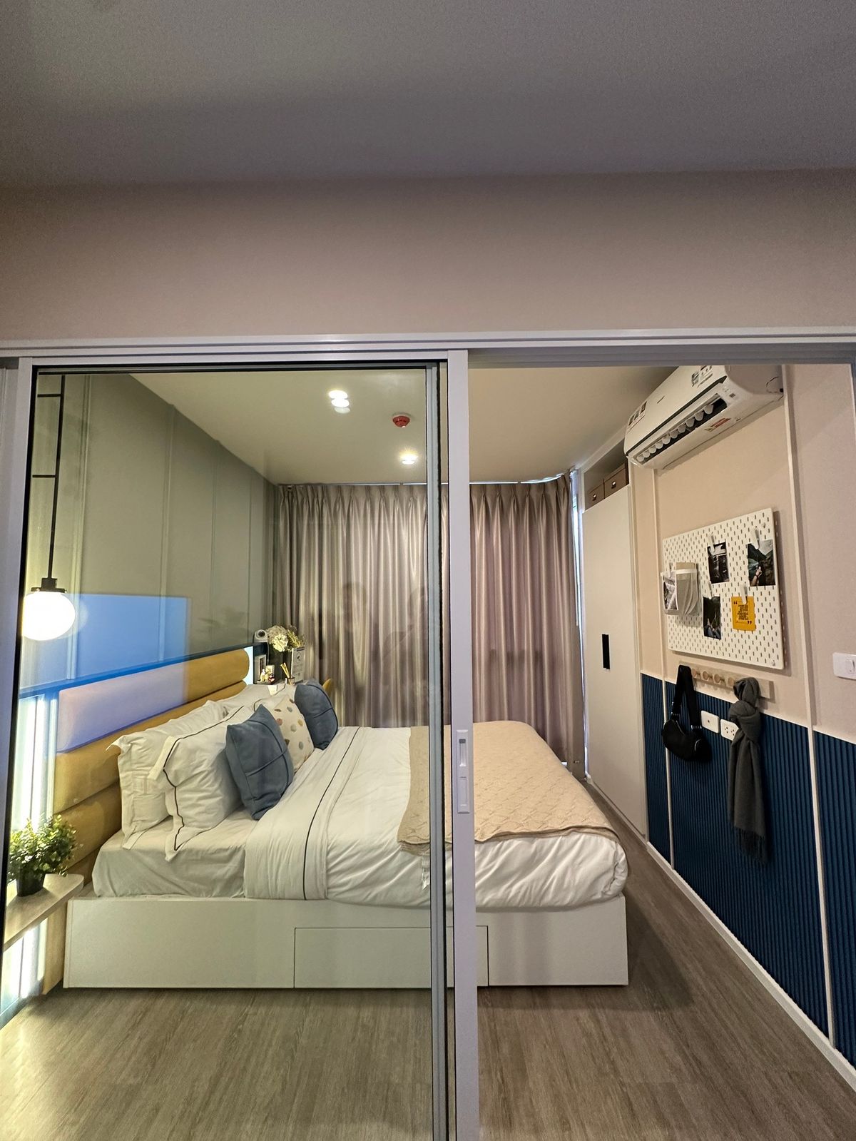 ขายดาวน์คอนโดเกษตรศาสตร์ รัชโยธิน : ขายใบจอง คอนโดบลู พหล 35  1 Bedroom Fully Furnished ด่วนพร้อมเข้าอยู่🔥 