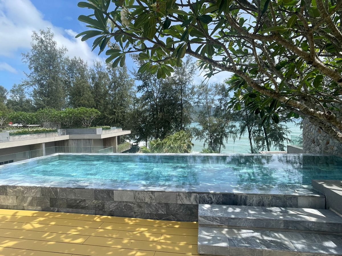 ขายคอนโดภูเก็ต : 🔥 Foreign Quota | Penthouse 1B1B | 213 Sq.m. | Twinpalms Residences by Montazure | 3rd Floor | 72 MB [YBs250701]