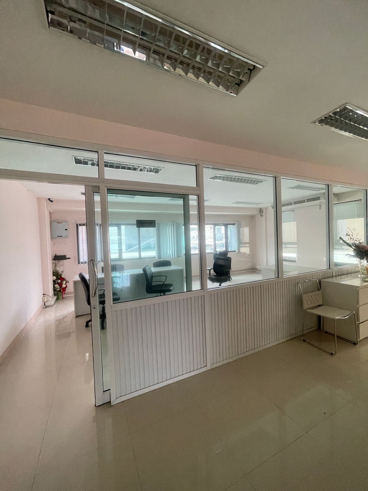 ขายโฮมออฟฟิศบางนา แบริ่ง ลาซาล : ็ขายตึก 5 ชั้น ราคาดี ทำเลดีมาก ใกล้สุวรรณภูมิ เดินทางสะดวก ปรับเป็นโรงแรม คาเฟ่ ร้านอาหาร ได้