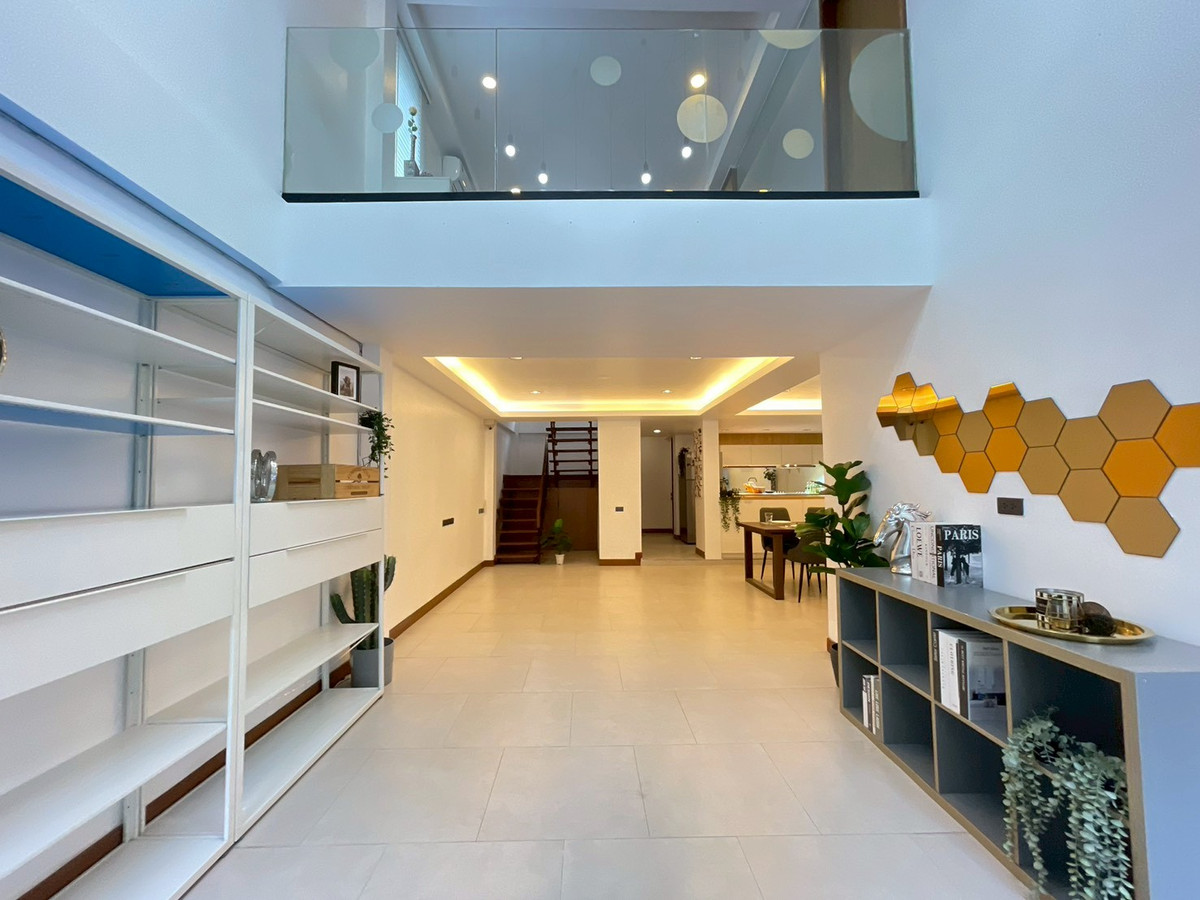 For RentTownhomeSukhumvit, Asoke, Thonglor : Townhouse for rent 3 Storey - in Soi Sukhumvit 49/1